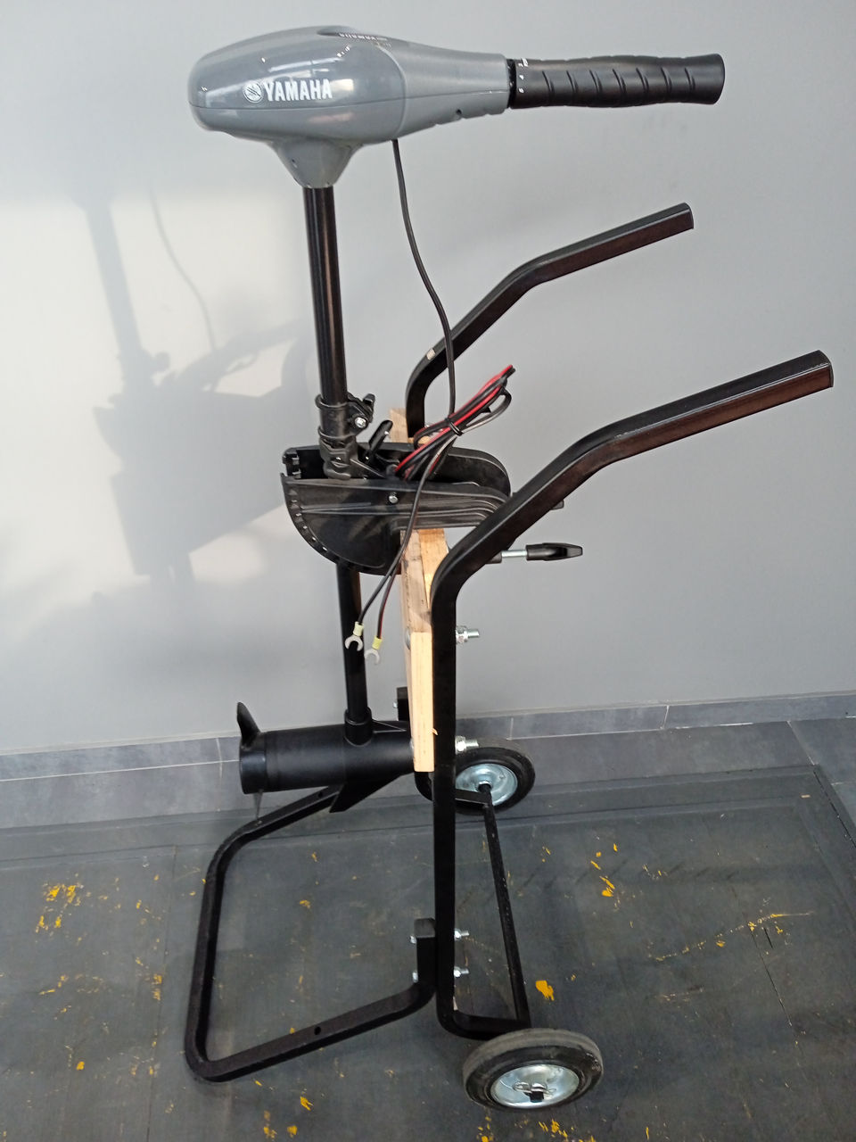 Motor barca Electric Yamaha M12 / M18 / M20 / M26 foto 2