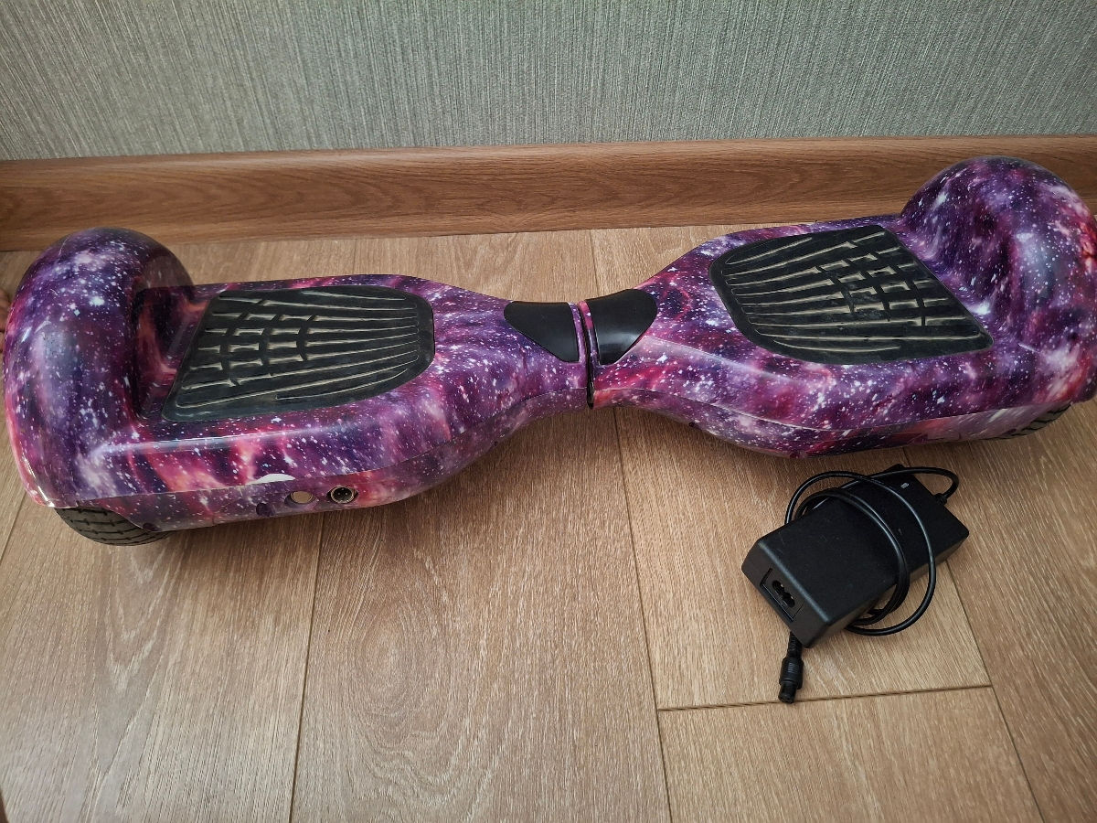 Vând Hoverboard în stare foarte bună! foto 0