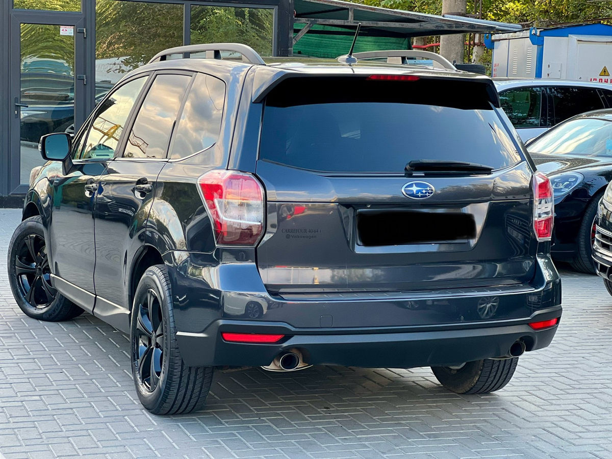 Subaru Forester foto 2