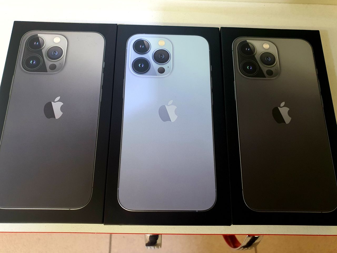 Авито новый айфон 13. Iphone x 256 GB оригинал. Iphone 14 Pro Max фото. Iphone XS narxi Uzbekistonda 2022 года. Айфон 13 про Макс 128 ГБ.