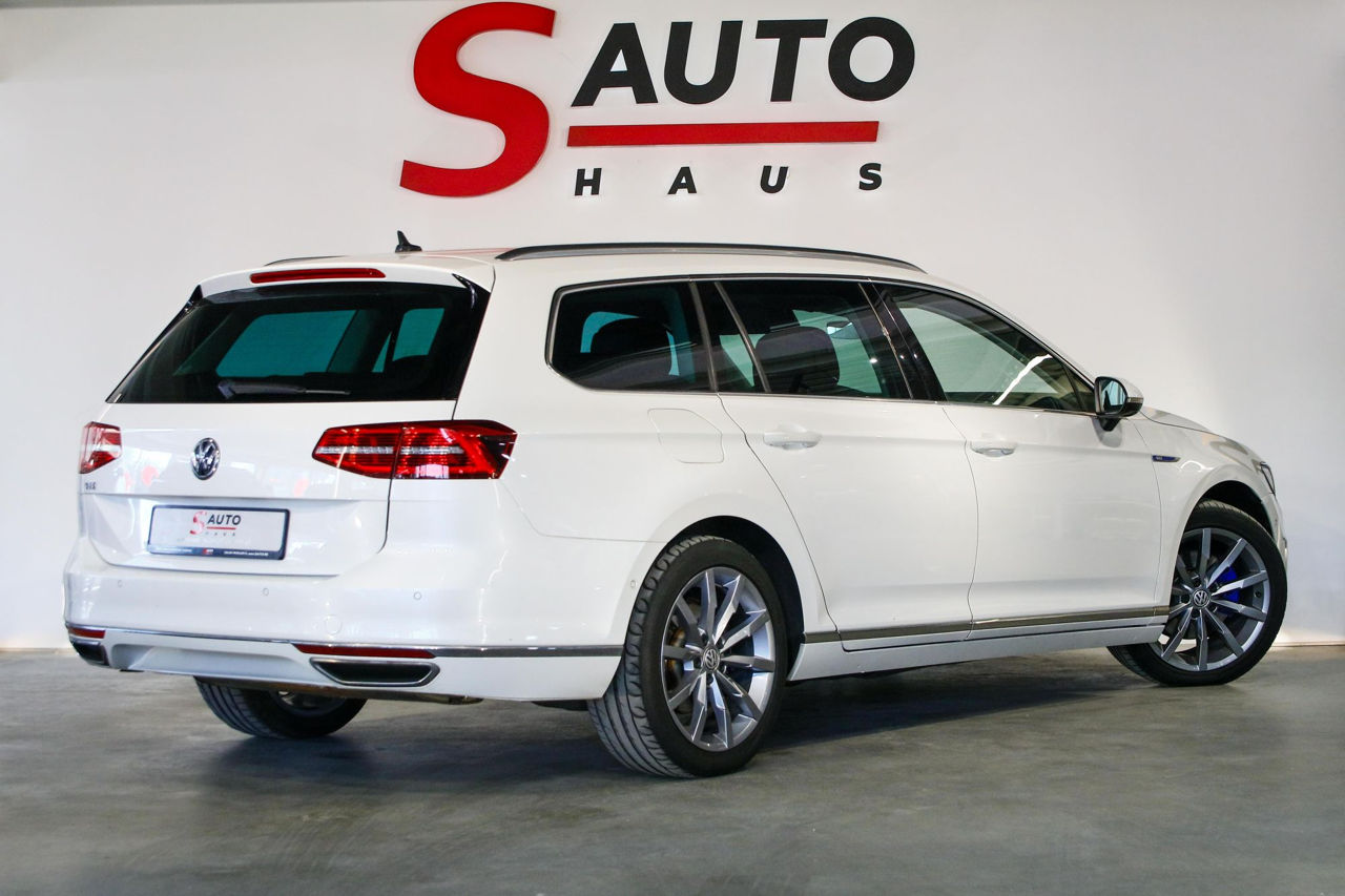 Volkswagen Passat фото 2