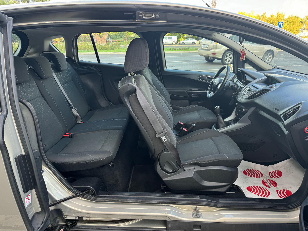 Ford B-Max foto 11