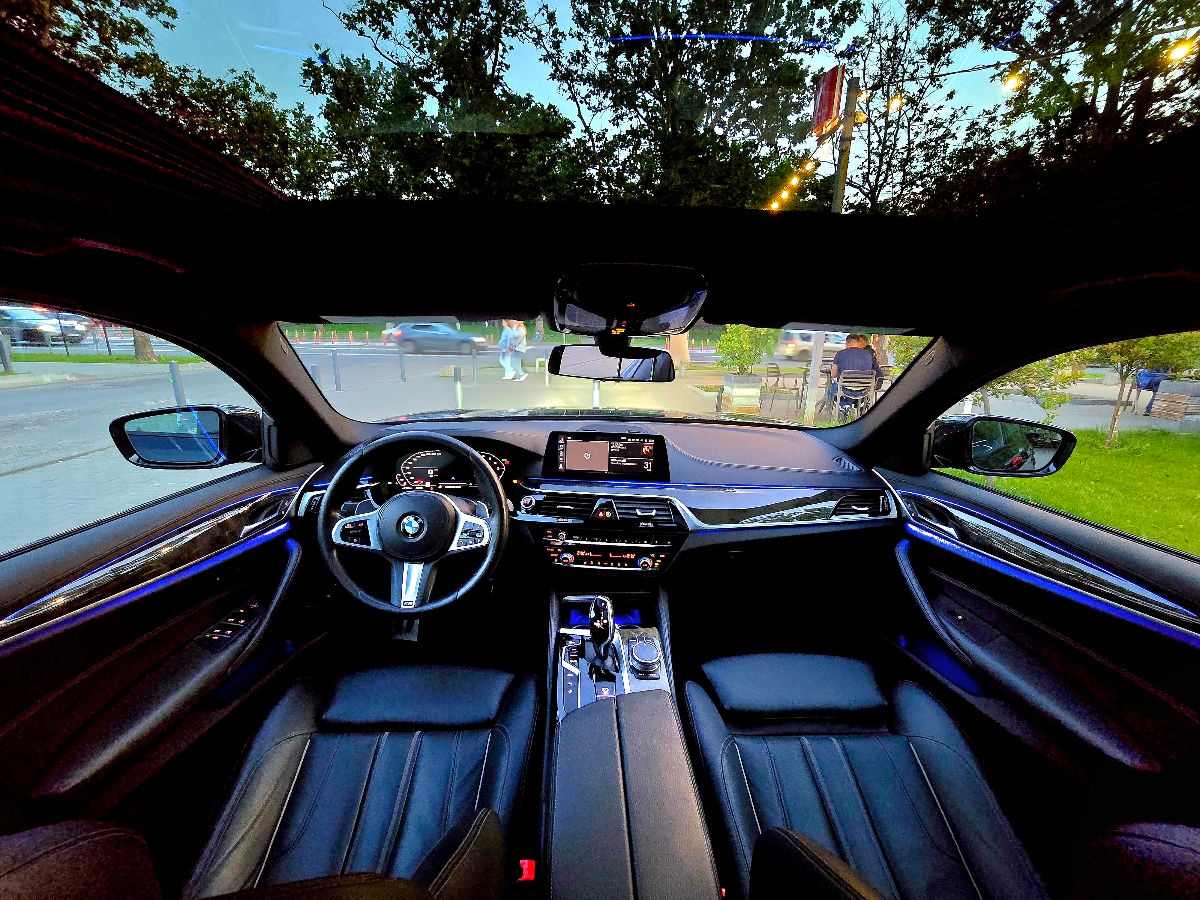 BMW 5 Series foto 5