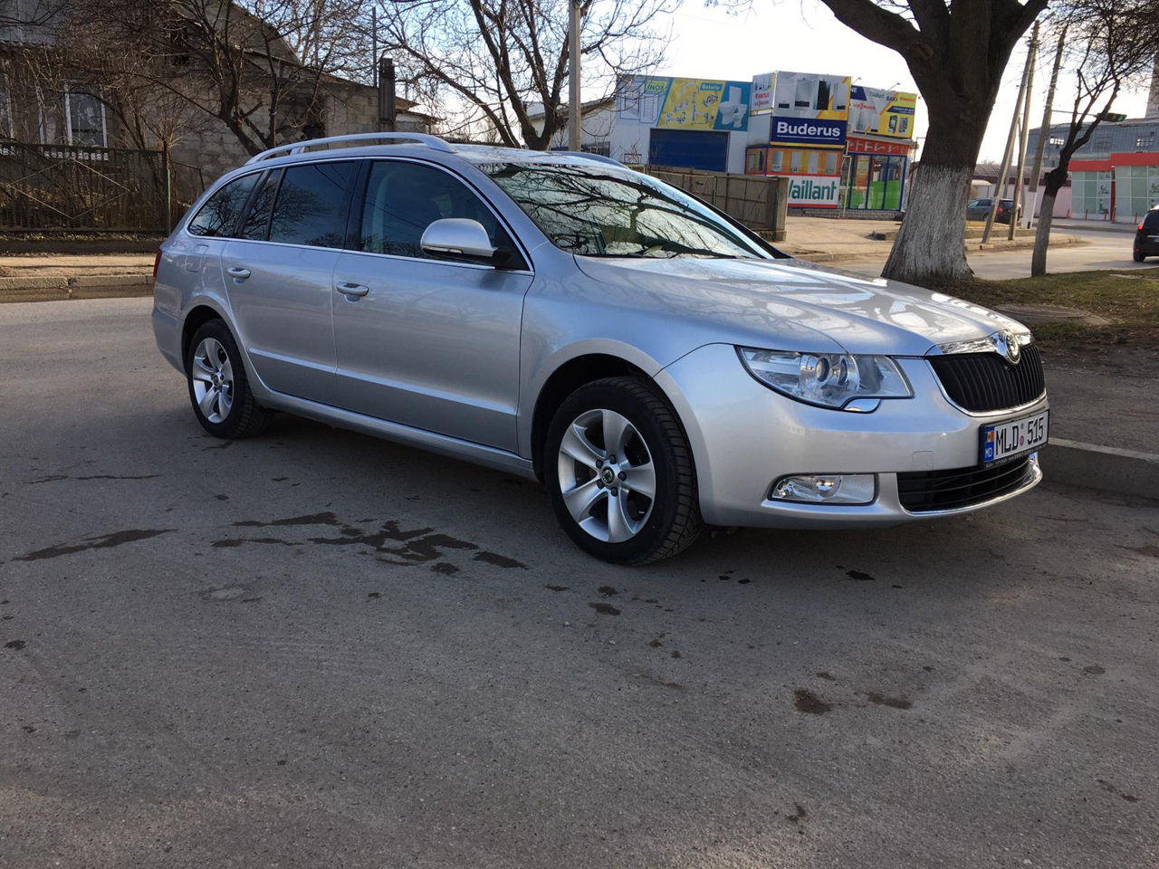 Skoda Superb foto 1