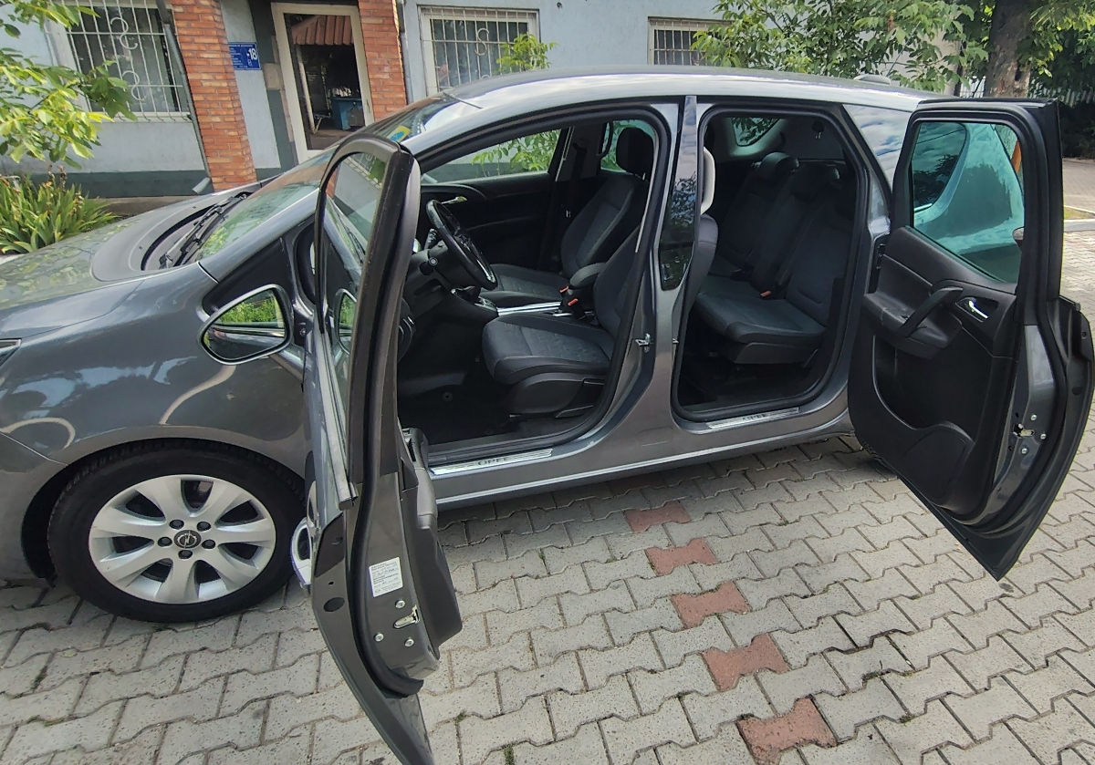 Chirie Auto la preț accesibil petru fiecare foto 12