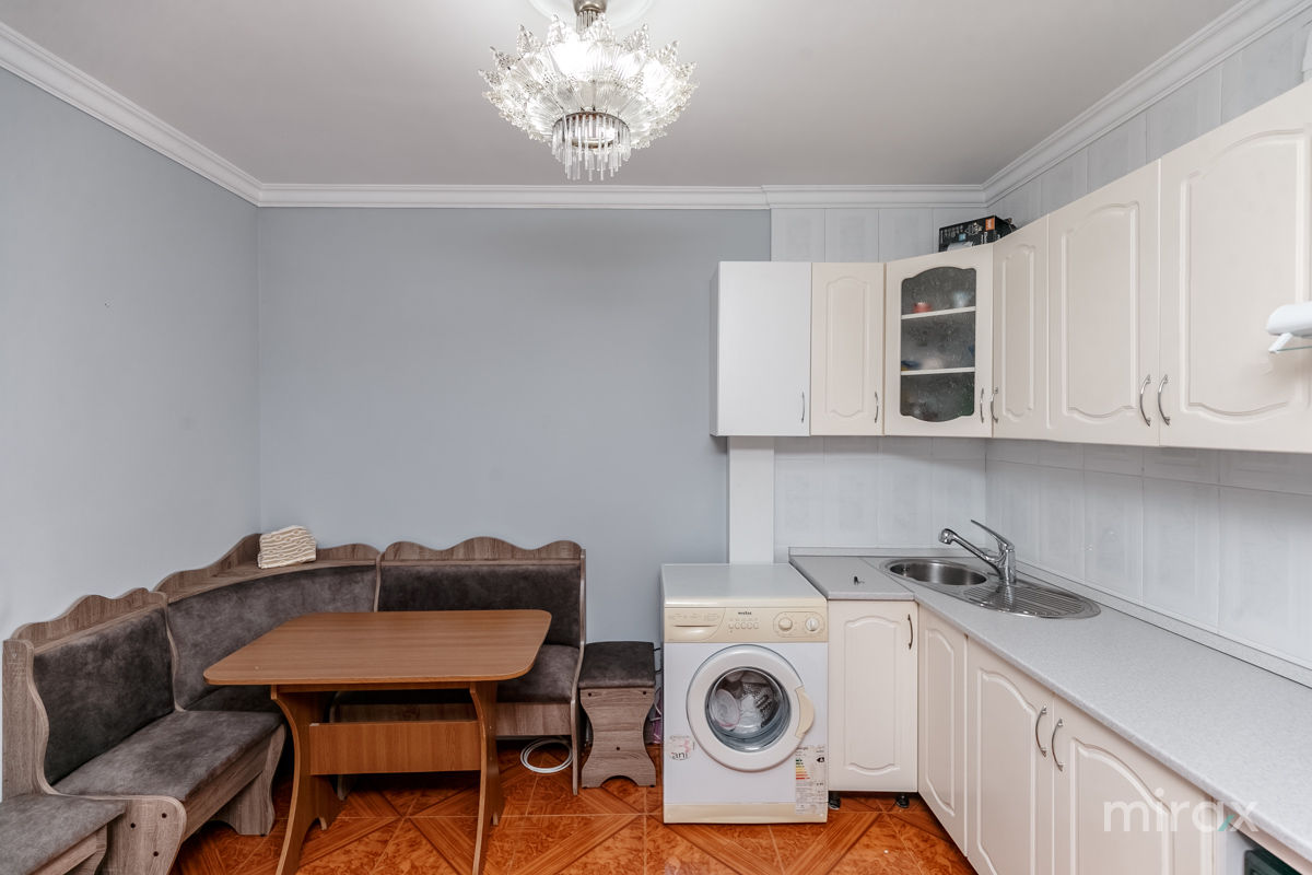 Apartament cu 4 camere, 91 m², Centru, Chișinău foto 2