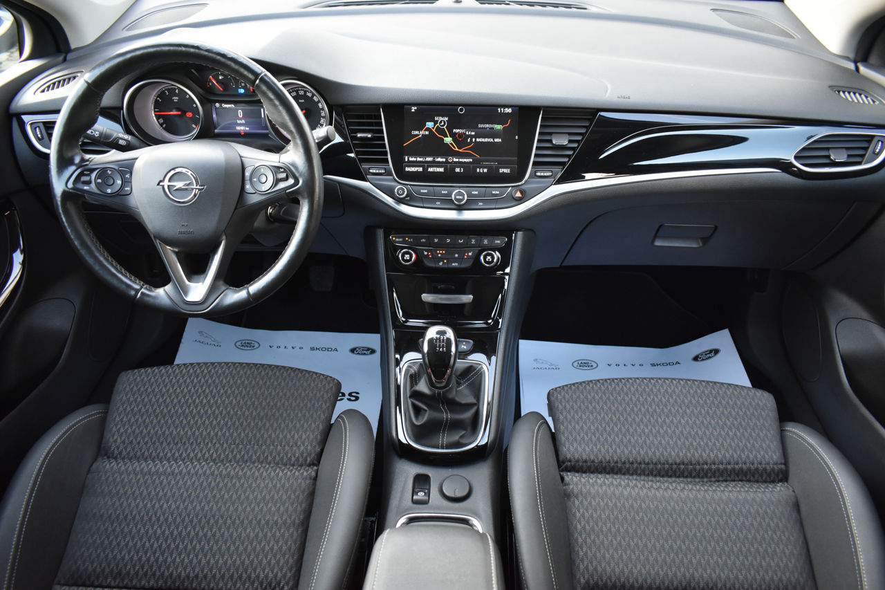 Opel Astra foto 11