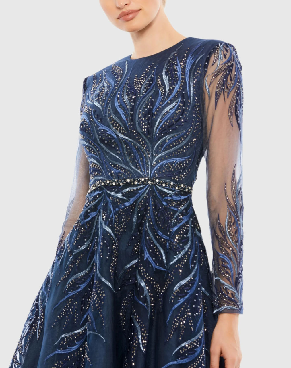 Новейшая модель в нашем салоне ! Mac Duggal 11136. Размер 6 . фото 1