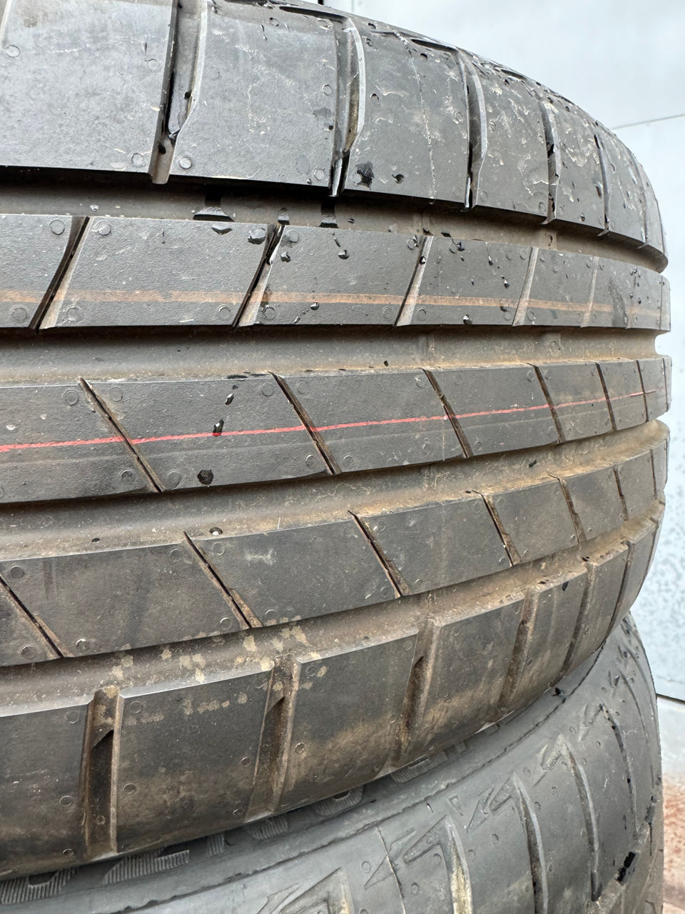 215/50 R17 Bridgestone Noi 2023 foto 1