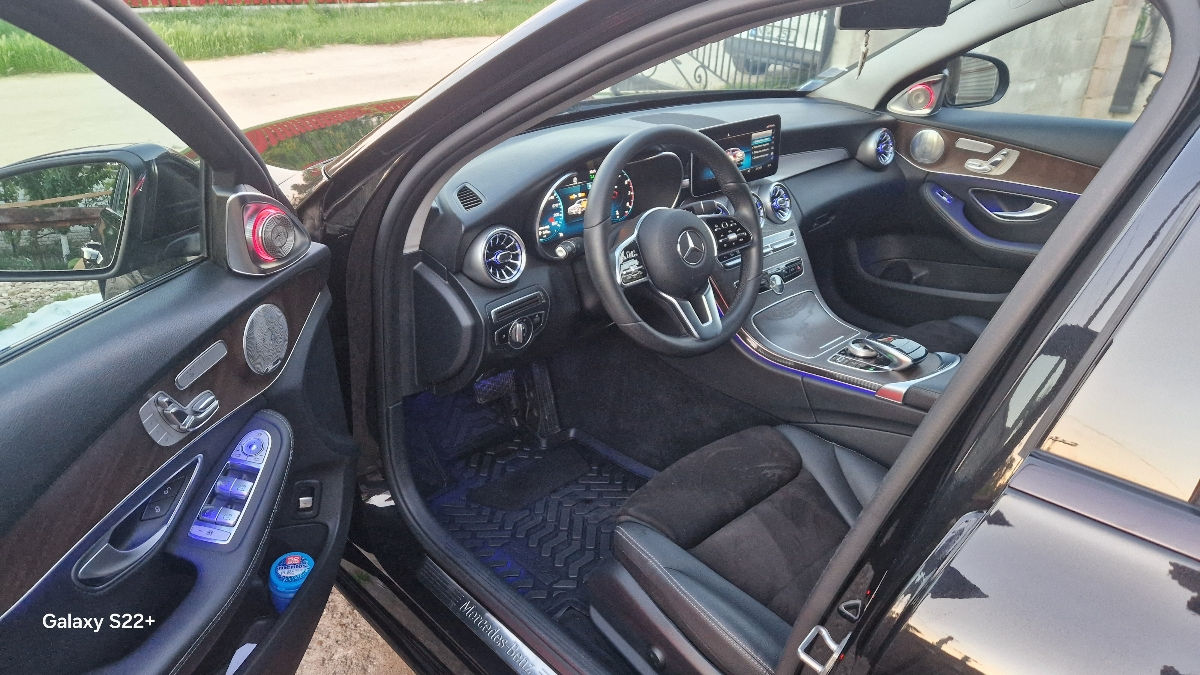 Mercedes C-Class foto 5
