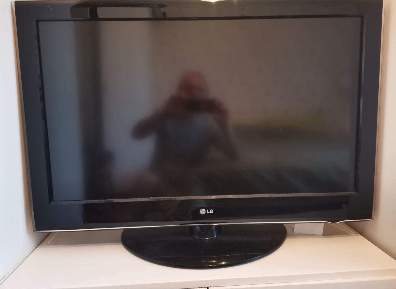 LG 37LH5000-ZB  Для родителей без Смарт.ТВ foto 0