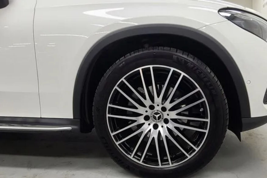 Mercedes GLC foto 2