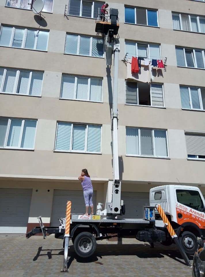 Spălarea faţadelor, orice tip, orice înălţime! foto 0