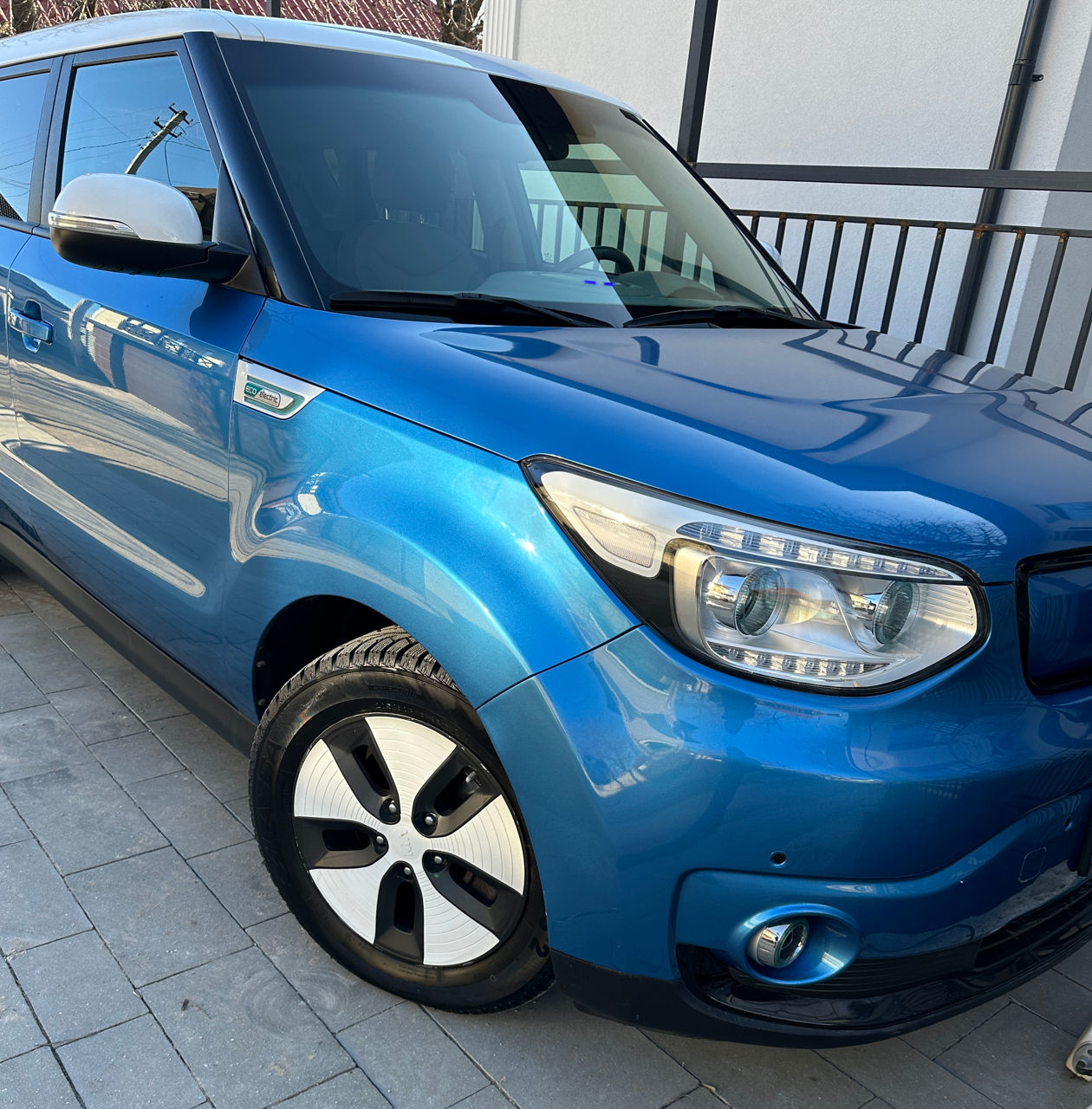 KIA Soul 2017 г. с пробегом 129520 км, Электричество, 5500 €