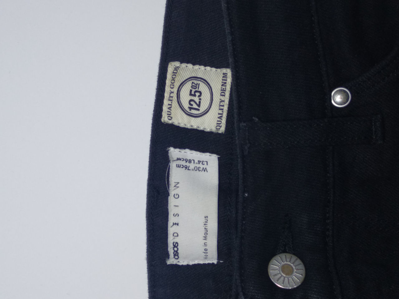 Чёрные джинсы Asos Design, новые, размера W30 L34, пошива skinny фото 3