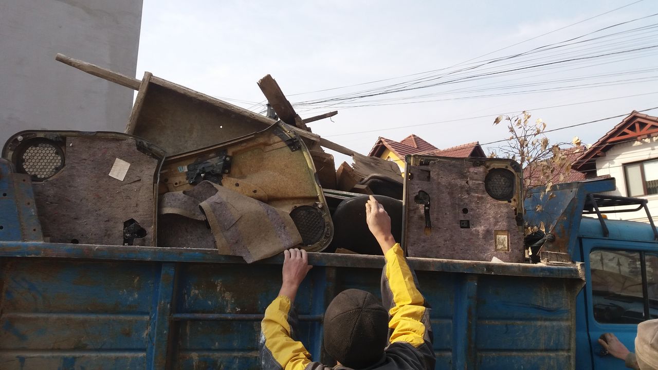 Вывоз строительного и бытового мусора