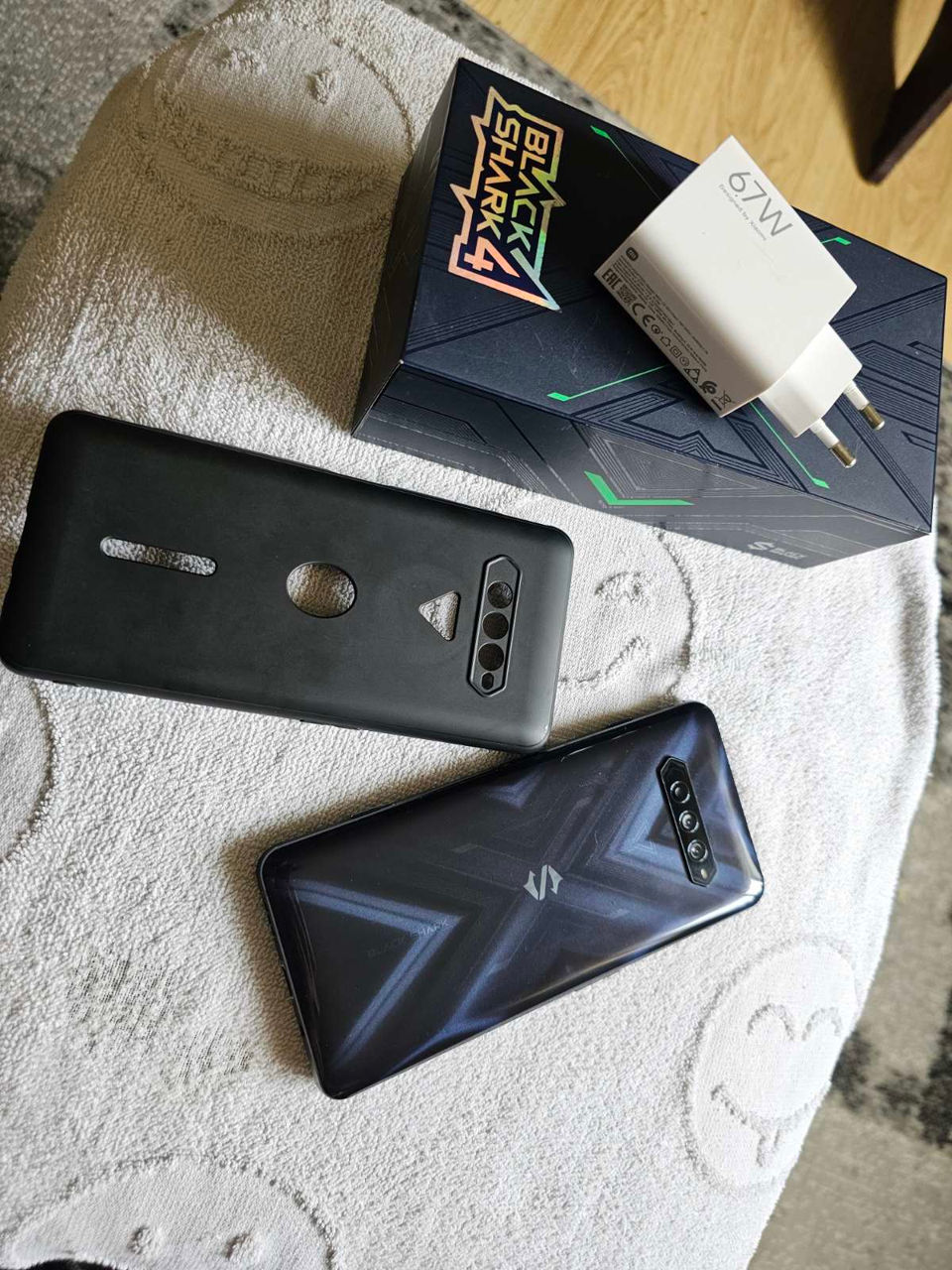 Xiaomi Black shark 4, memory 8/128 Gb-4000 lei foto 1