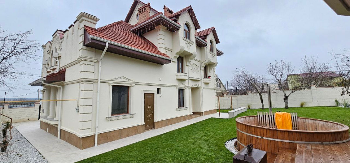 Casa lux foto 1