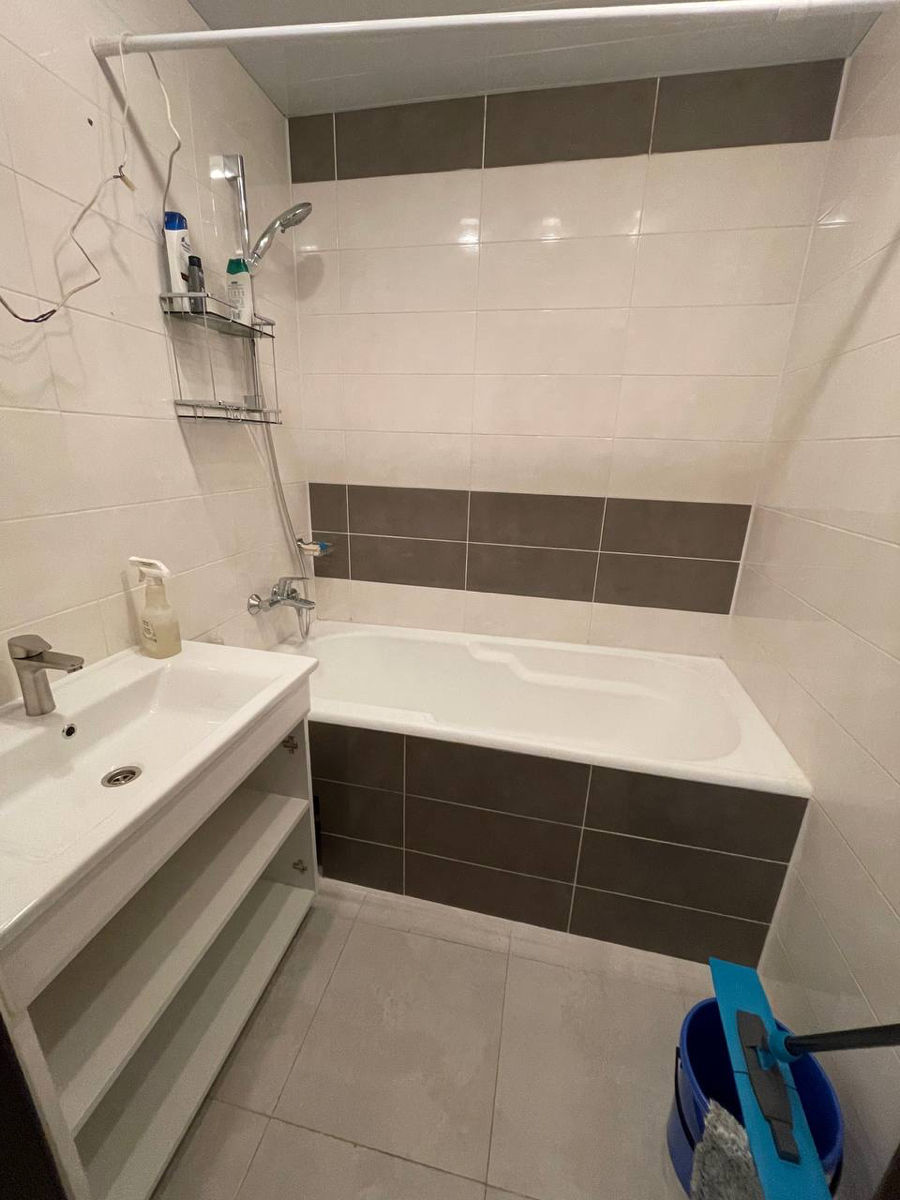 Apartament cu 2 camere, 70 m², Buiucani, Chișinău foto 11