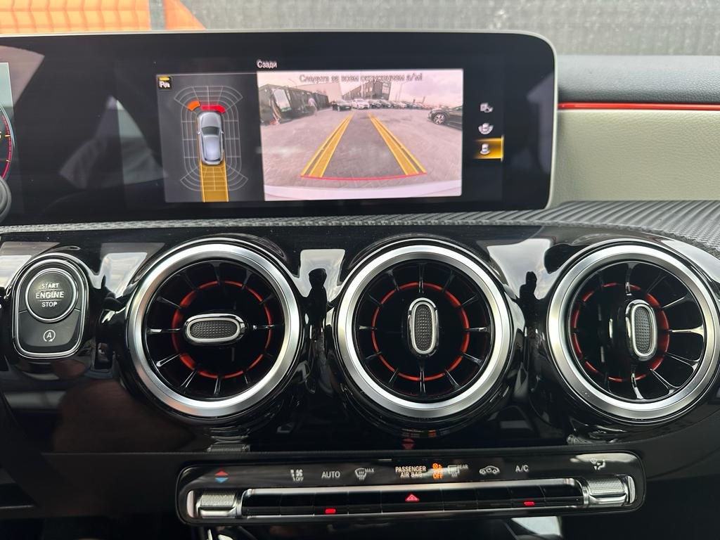 Mercedes A-Class фото 8