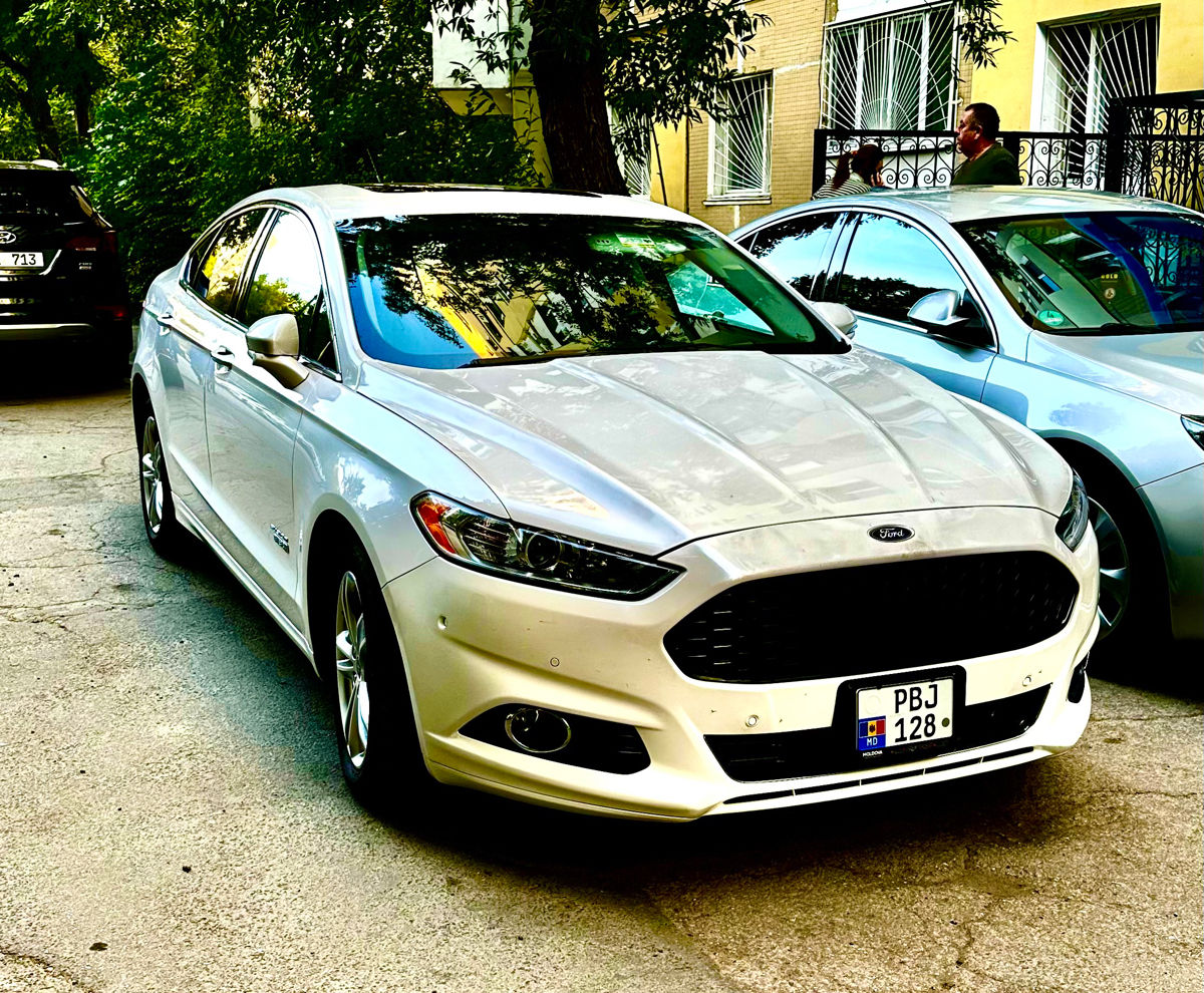 Ford Fusion foto 0