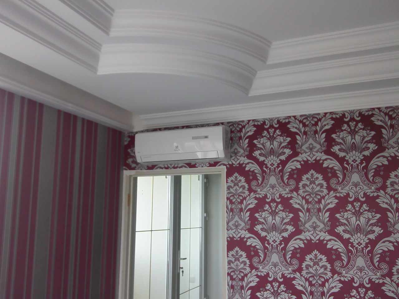 Монтаж демонтаж сервисное обслуживание и ремонт любых кондиционеров.