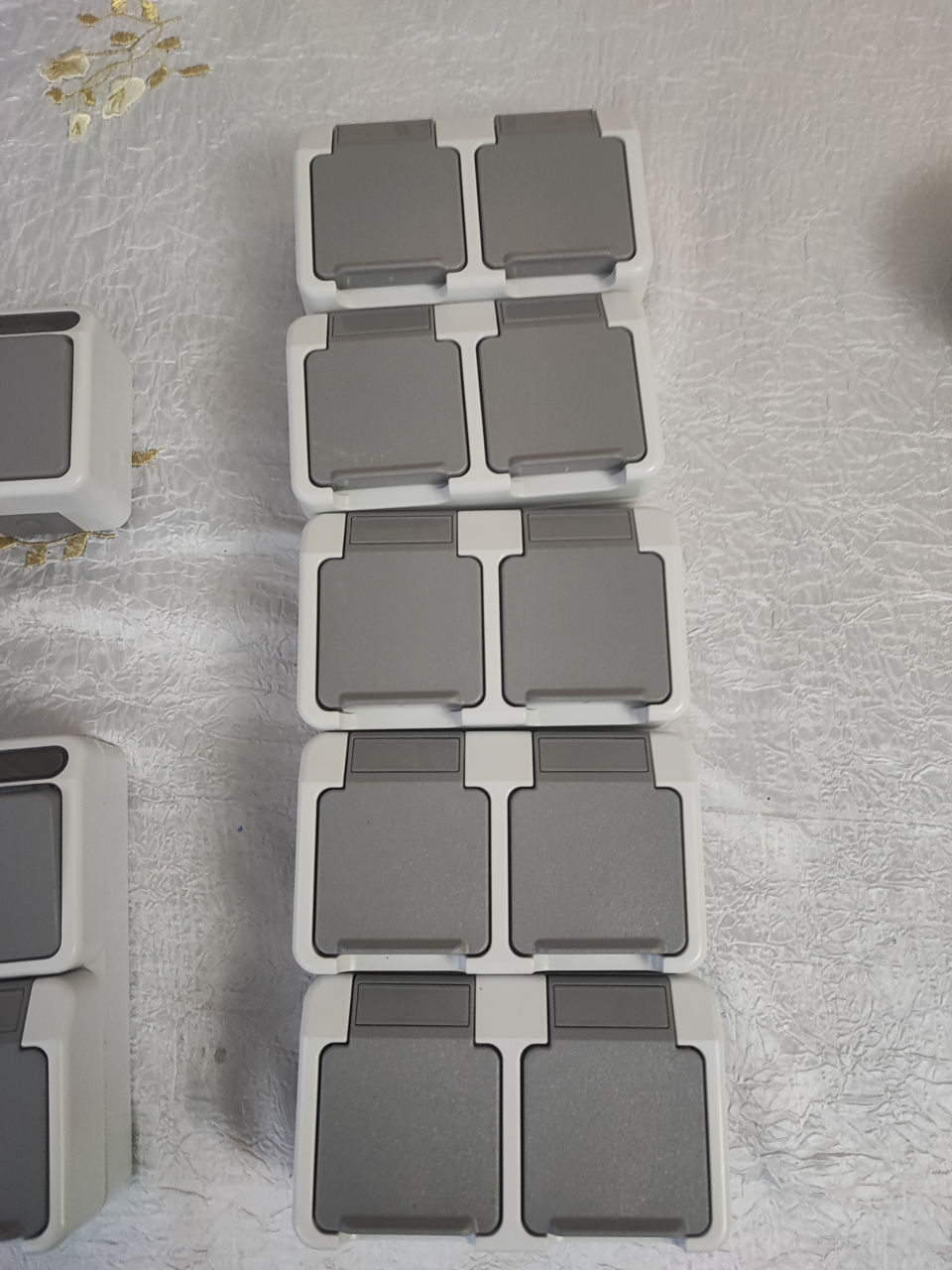 Уличные розетки и выключатели