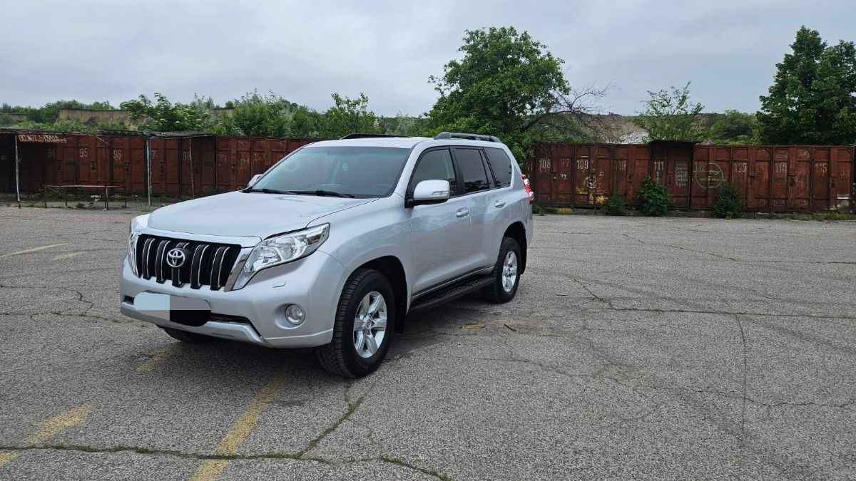 Toyota Land Cruiser Prado фото 0