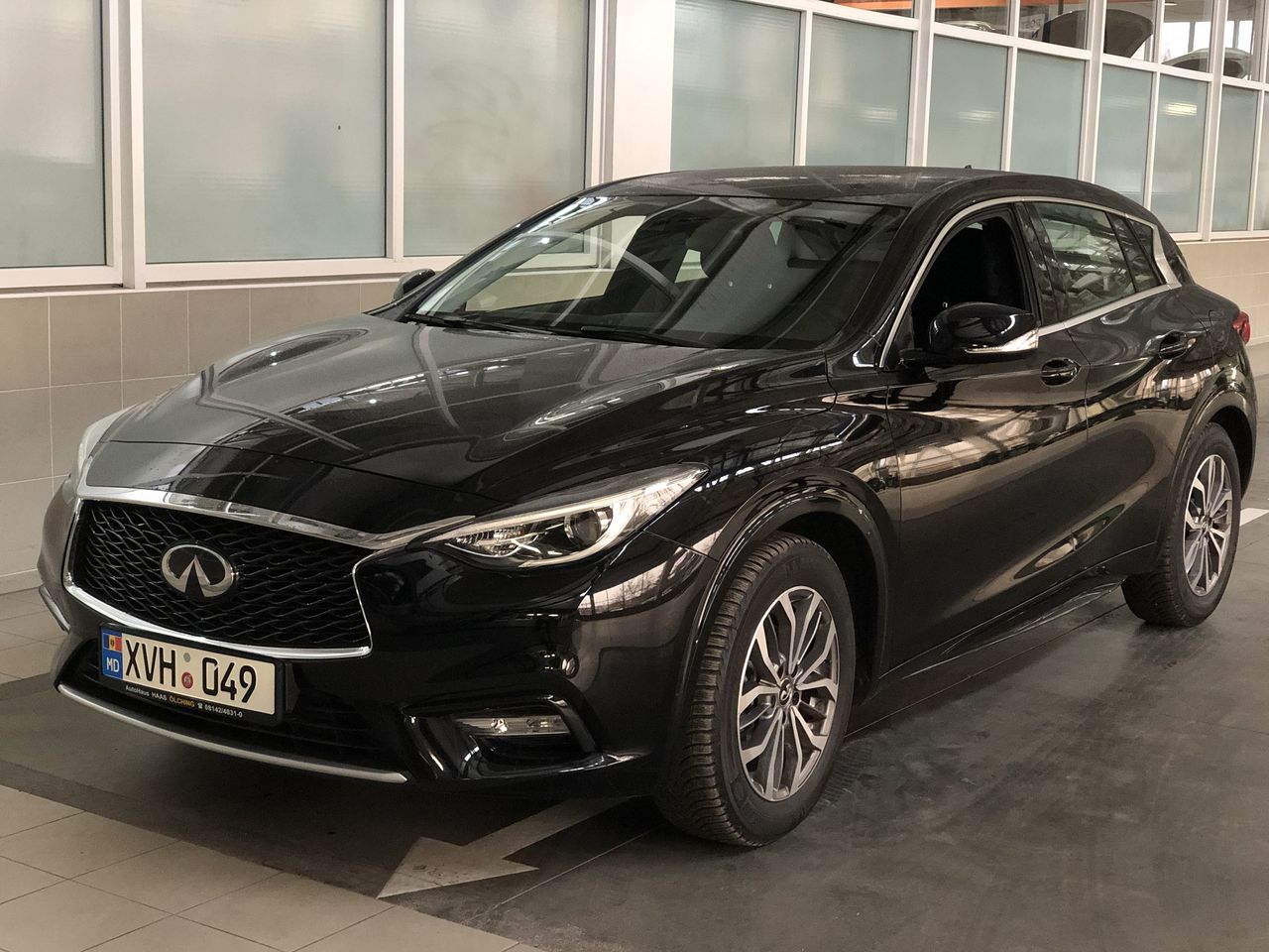 Infiniti q 90