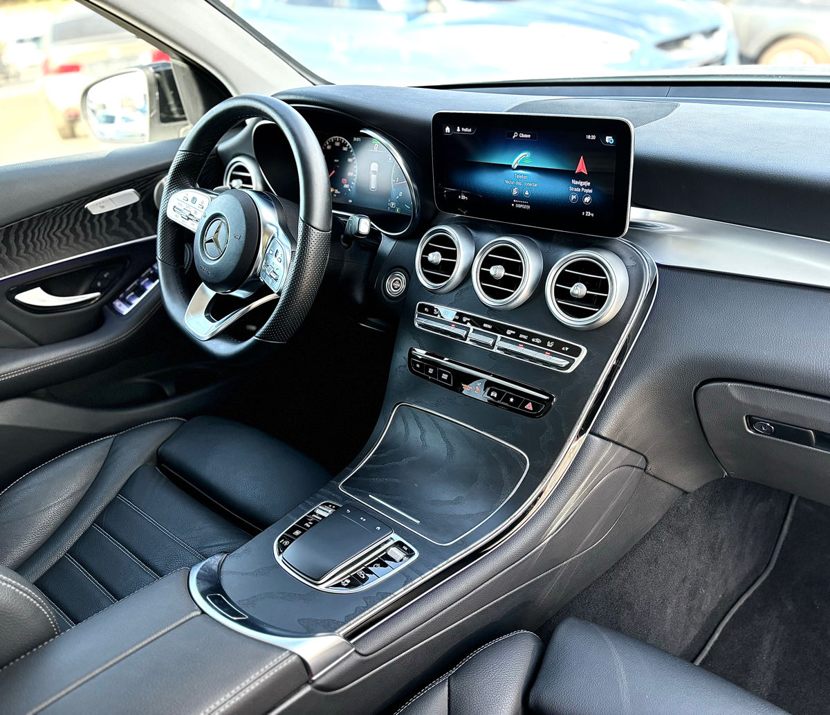 Mercedes GLC foto 8