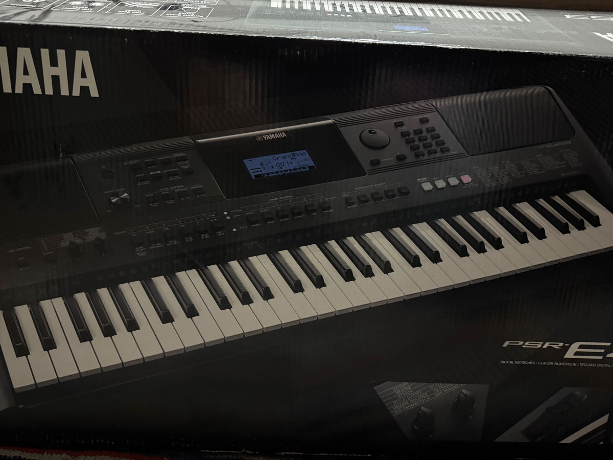 Yamaha PSR E453  фото 0