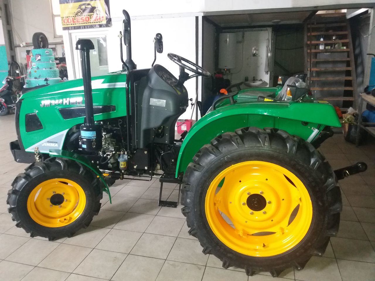 Nou tractoare agricole de model jinma 244 foto 2