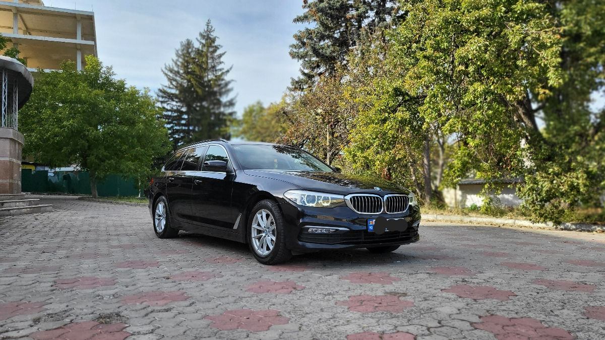 BMW 5 Series foto 4