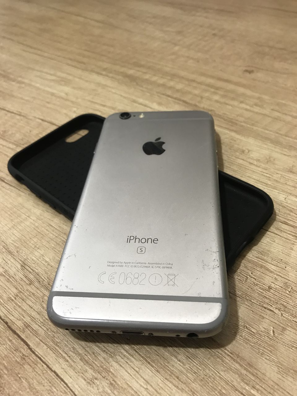 Продам iPhone 6s