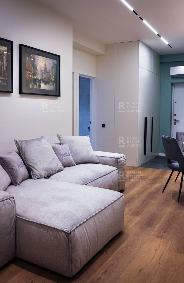 Apartament cu 2 camere, 58 m², Centru, Chișinău foto 0