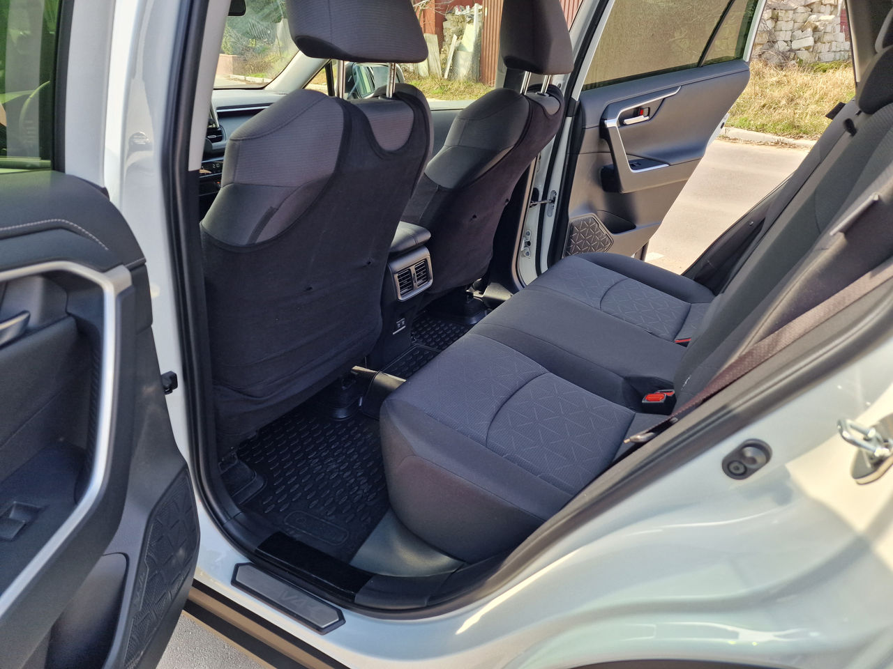 Toyota Rav 4 фото 12
