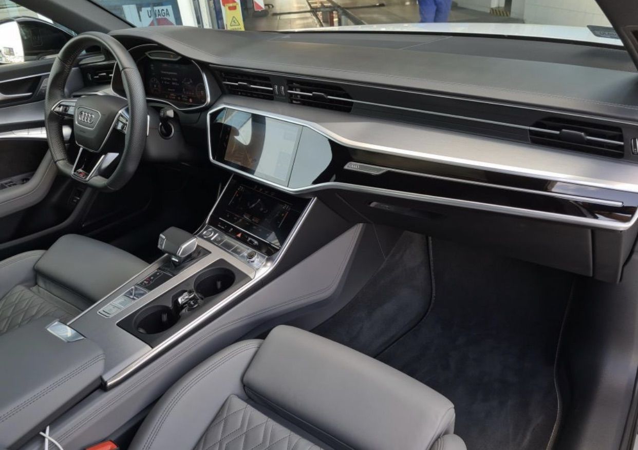 Audi A6 фото 5