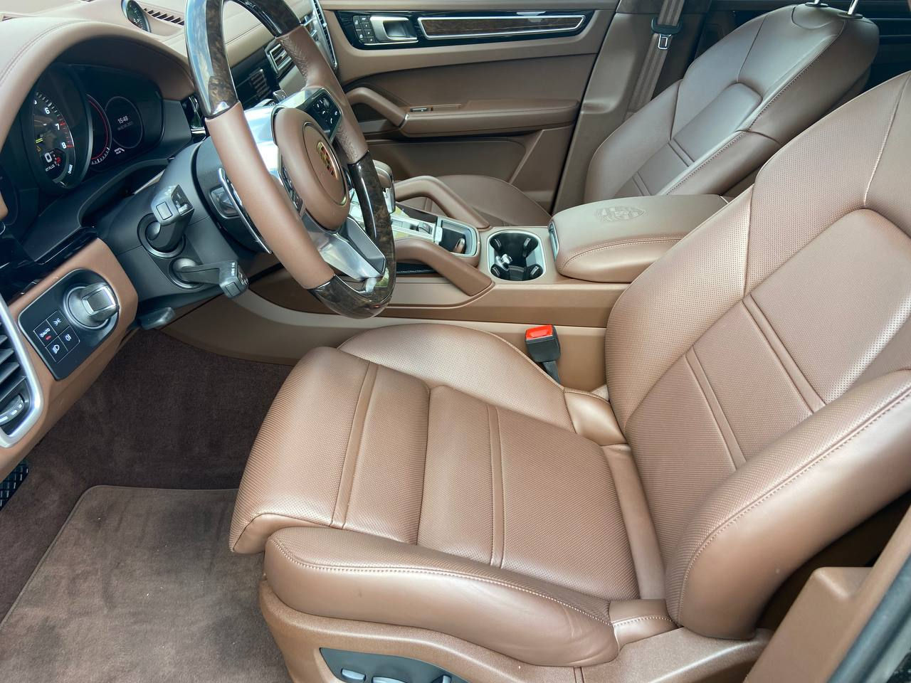 Porsche Cayenne foto 7
