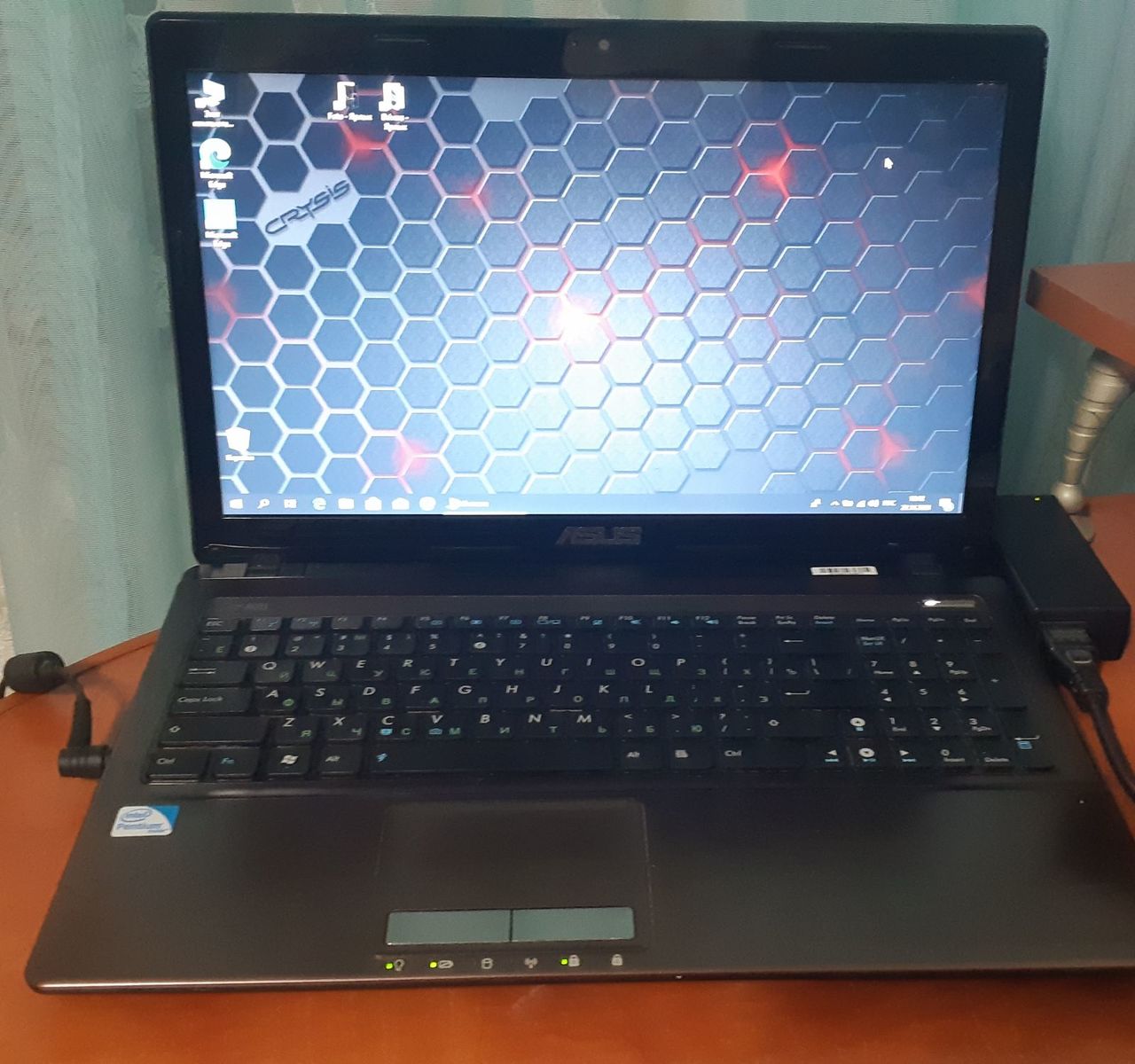 Asus intel Pentium B940 RAM=4Gb SSD=120Gb 15,6 Windows 10
