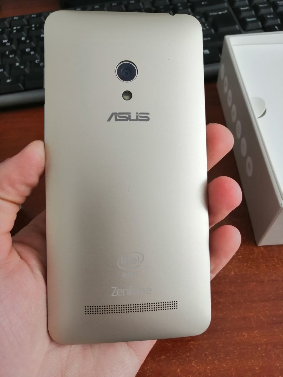 Asus zenfone 5