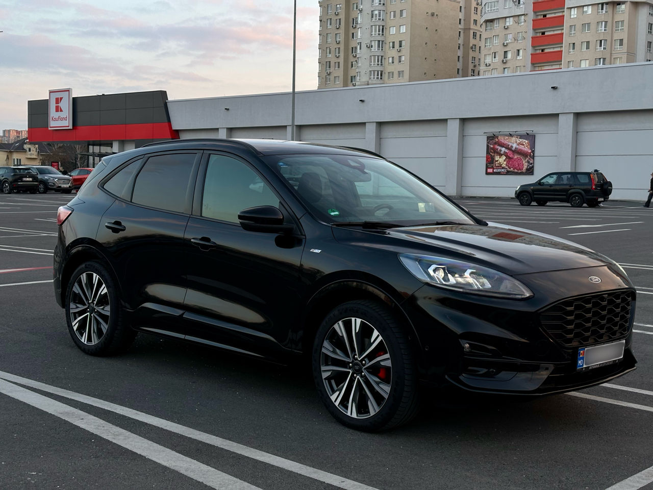 Ford Kuga фото 0