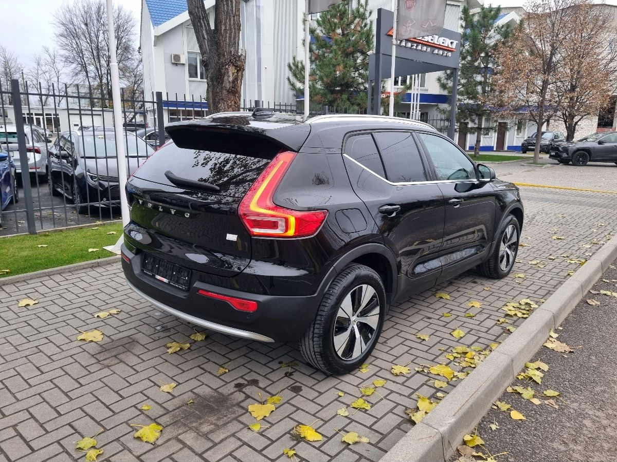 Volvo XC40 2023 photo 5