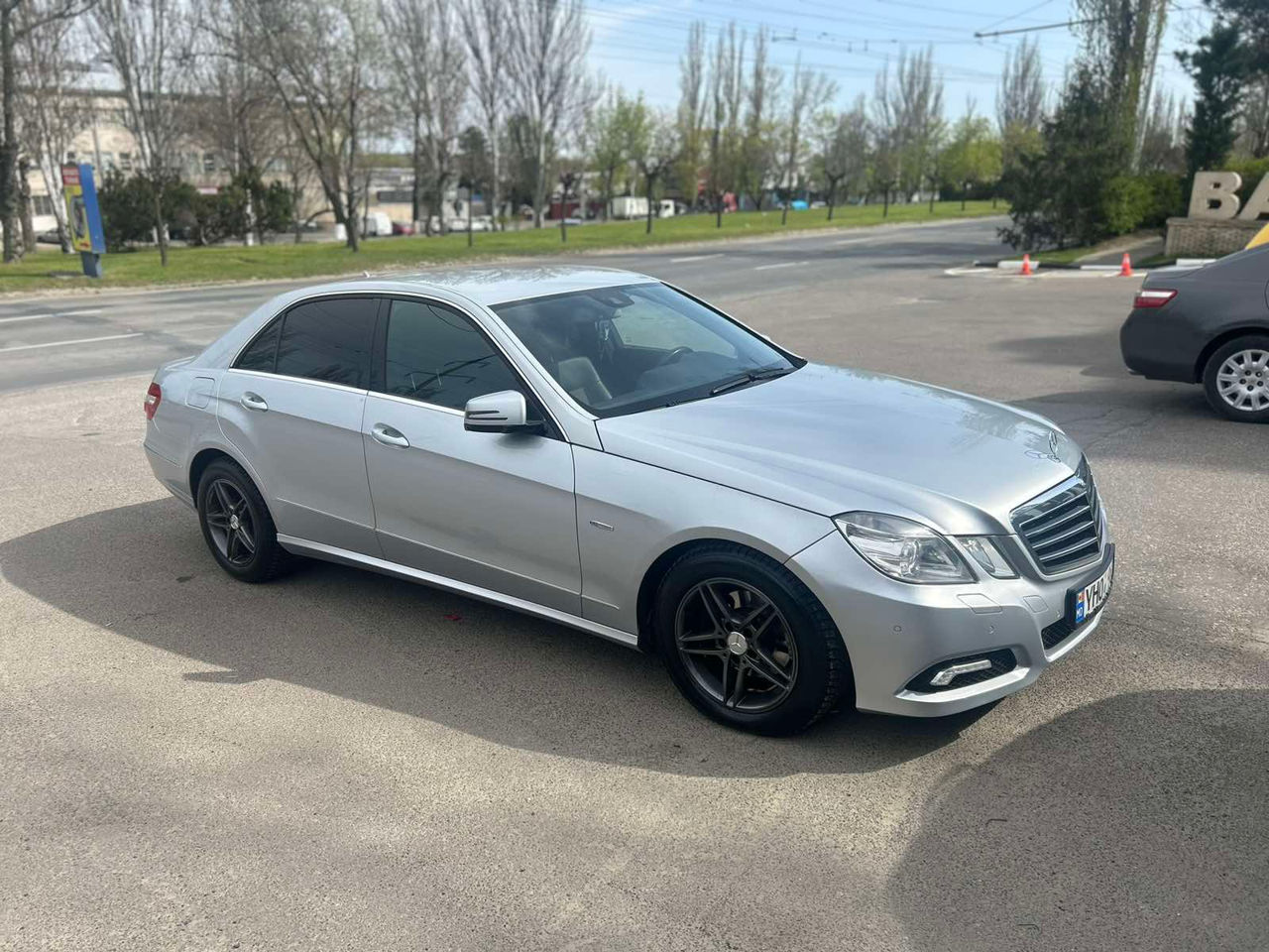 Mercedes E-Class фото 0