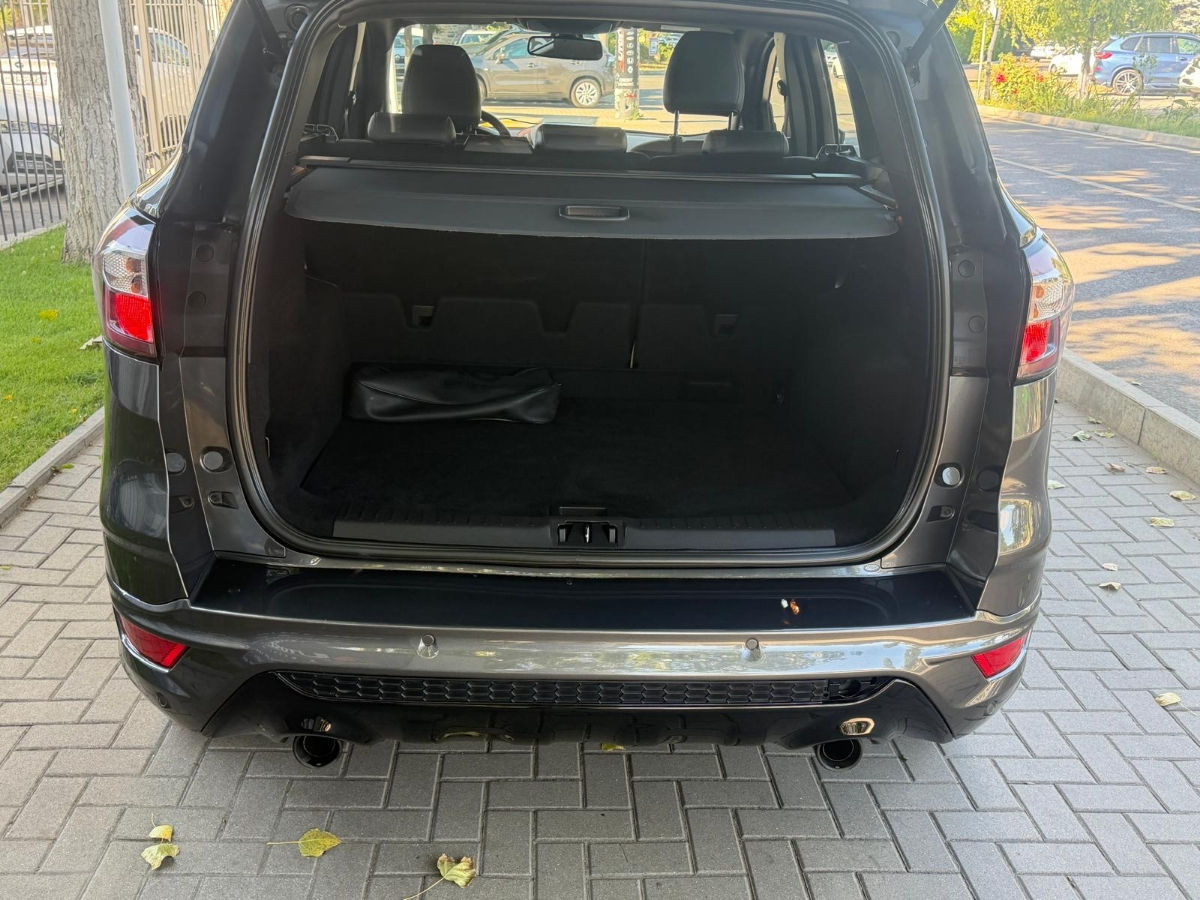Ford Kuga 2019 photo 17
