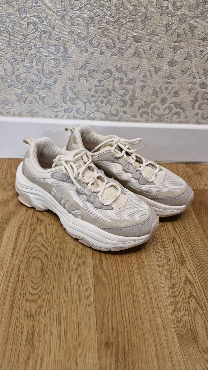 Adidasi Fila  foto 0