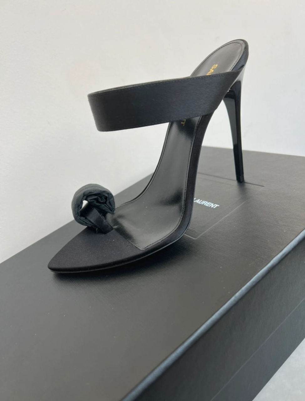 Pantofi YSL originali foto 3