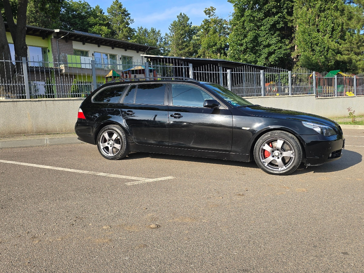 BMW 5 Series foto 2