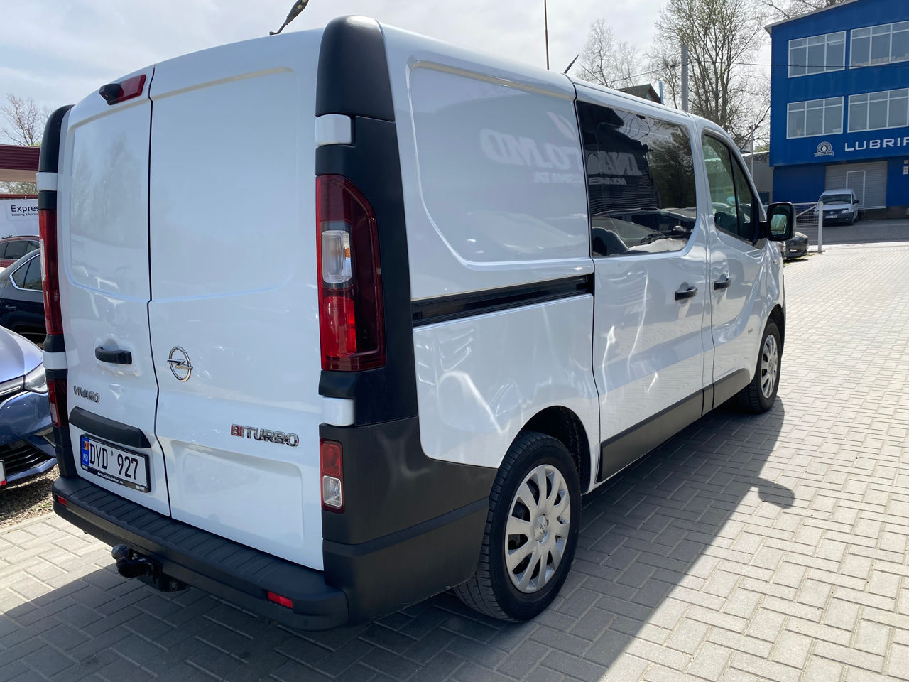 Opel Vivaro 6 locuri foto 2
