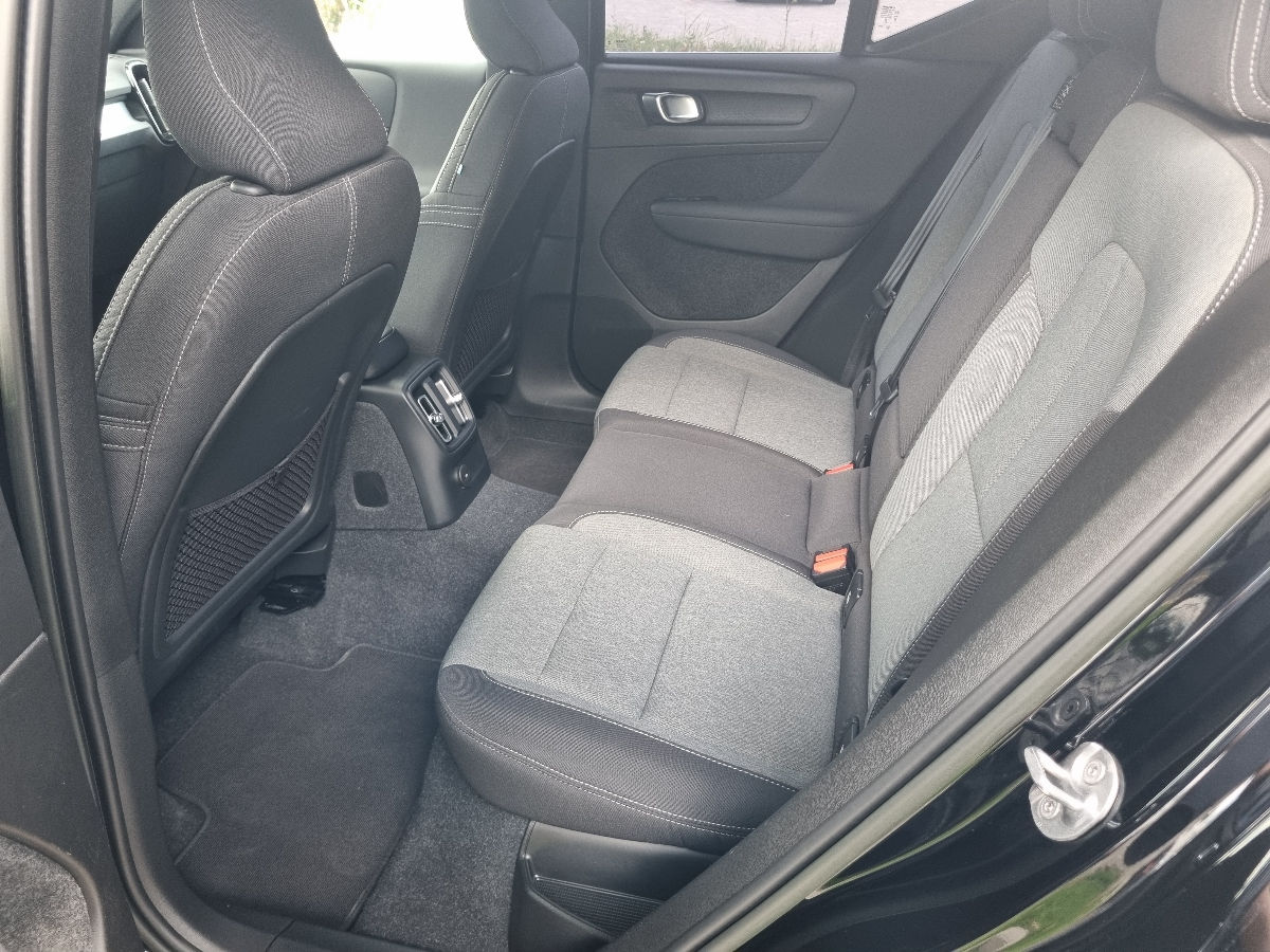Volvo XC40 2023 photo 15