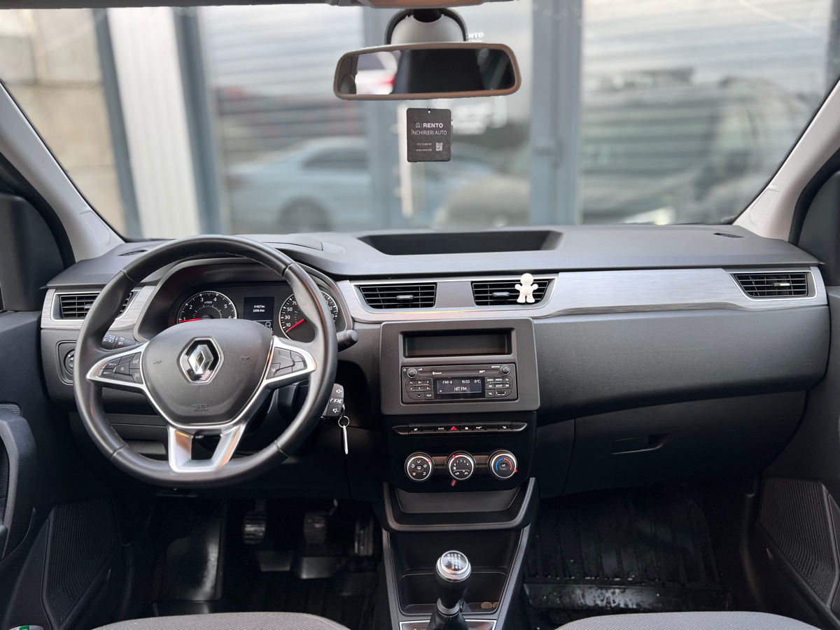 Chirie Minivan Renault Express foto 1